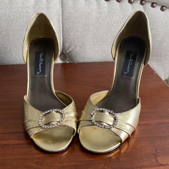 Gorgeous Gold Heels! - Picture 11 of 15
